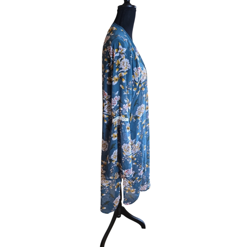 Emma And Grace Blue Floral Open-Front Kimono 2X - Picture 3 of 5